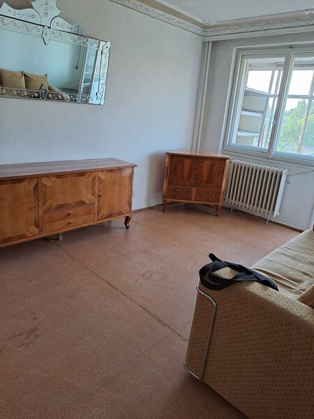 Brancoveanu, Huedin decomandat 3 cam., balcon mare