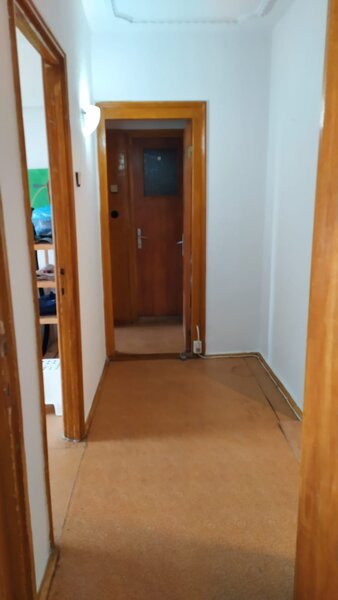 Brancoveanu, Huedin decomandat 3 cam., balcon mare